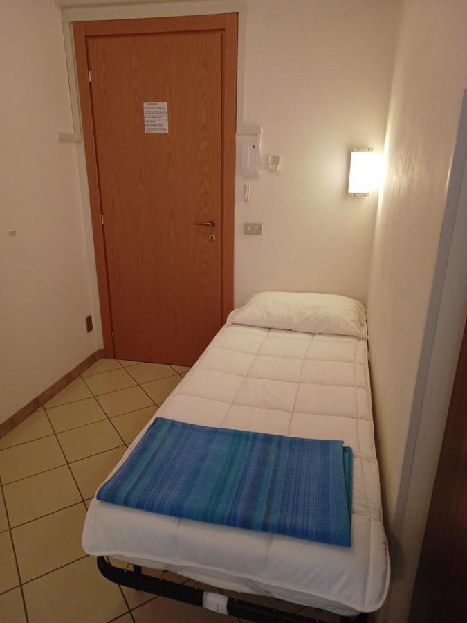 Appartamenti Carlotta Rimini Kültér fotó