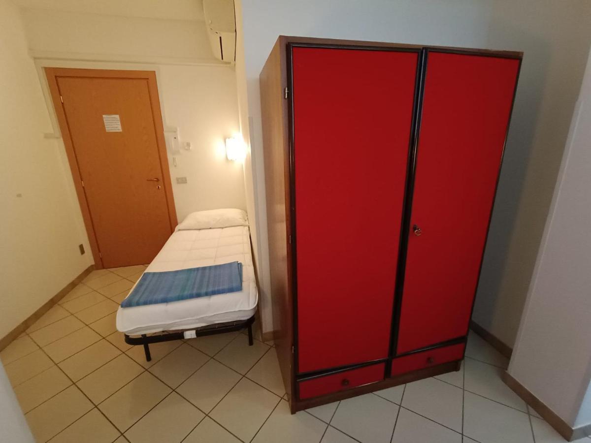 Appartamenti Carlotta Rimini Kültér fotó